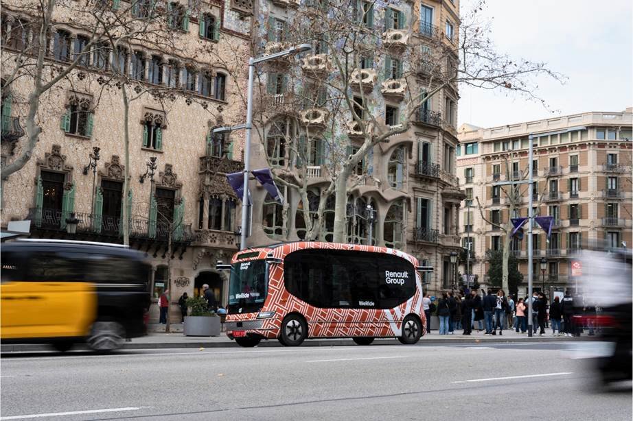 Renault is offered in free self-employed in Barcelona now
