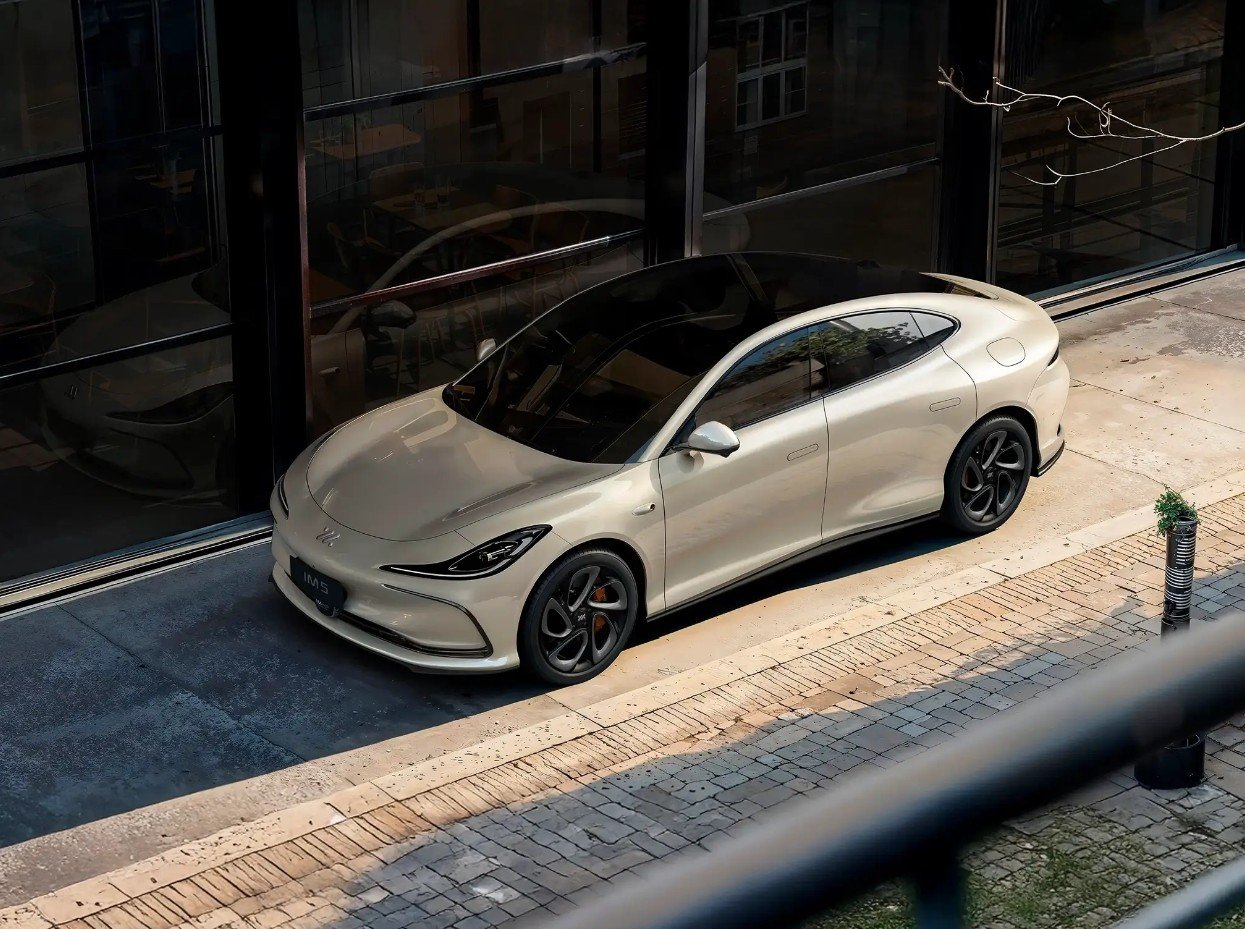 Mg launch a new Ai-powered premium EV Brand 'im' in Australia
