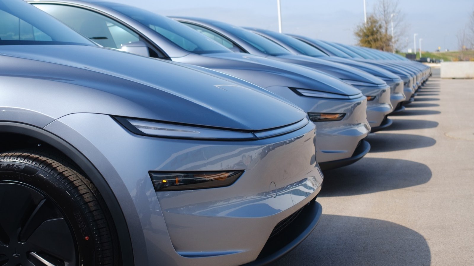Tesla has just sent a new y duty of the Customer's household, self-employed, re-