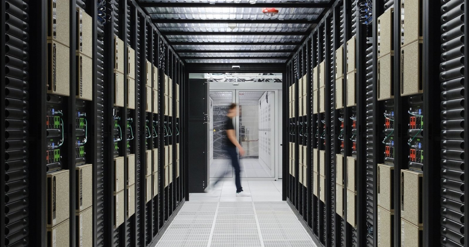 The University Lawers Powers a Nvia DGX H200 Supercomputer for Medical Aid Search