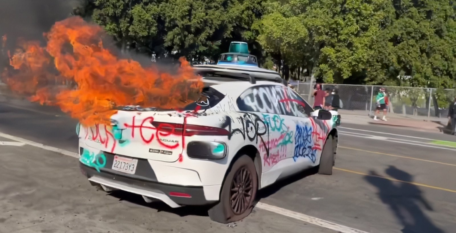 WayMefenseles Waymen cars were vandalized and set to the fire in the protests of the