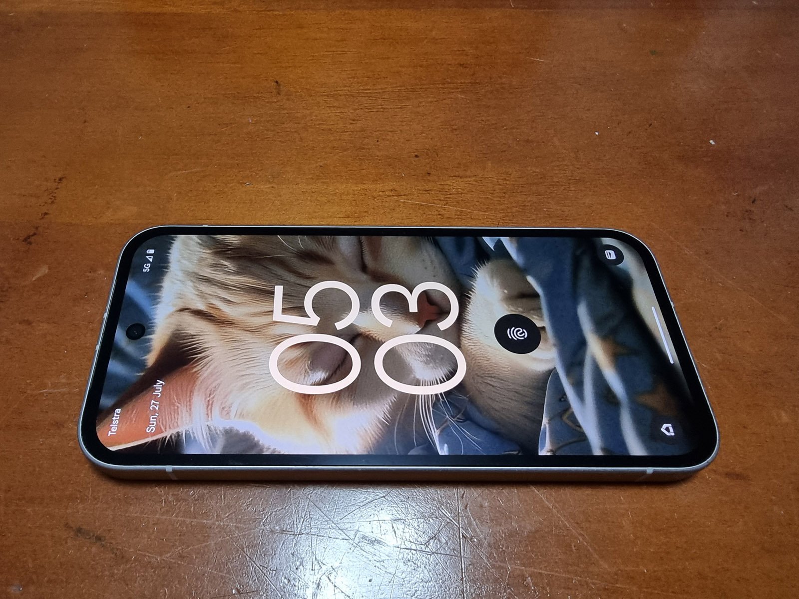 Review: Google Pixel 9a, refined and powerful, put a tall bar for the smartphones of the middle